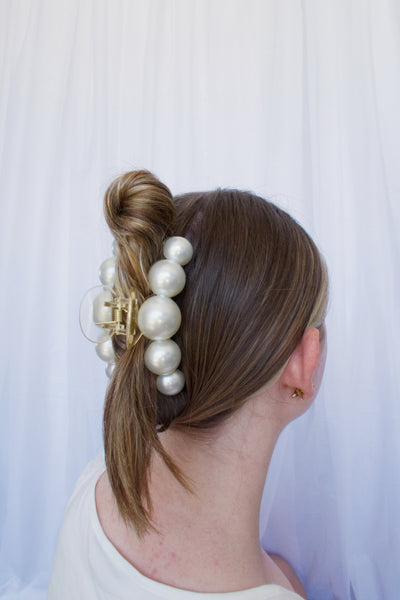 Pearl Hair Claw